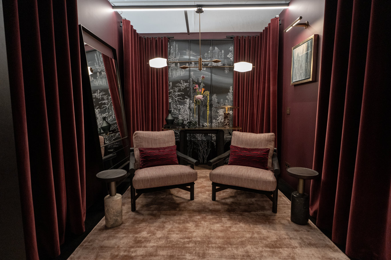 BOX INTERIORS AT HOTEL EXPERIENCE