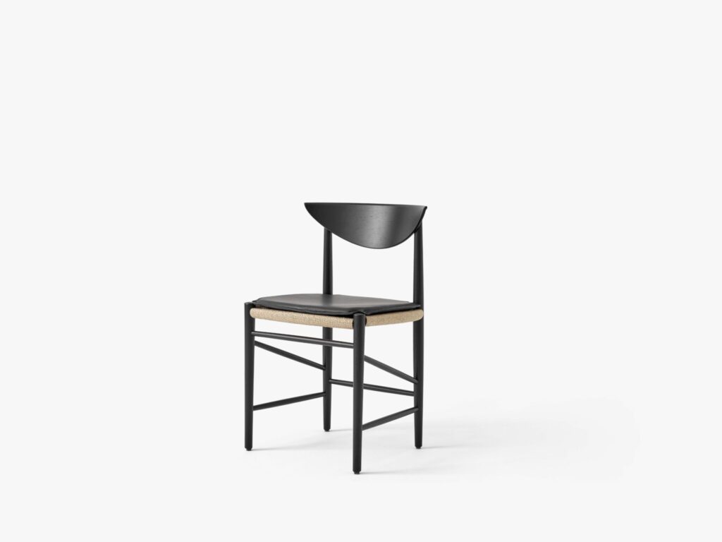 Drawn Side Chair HM3 Black lacquered oak Plastic gliders