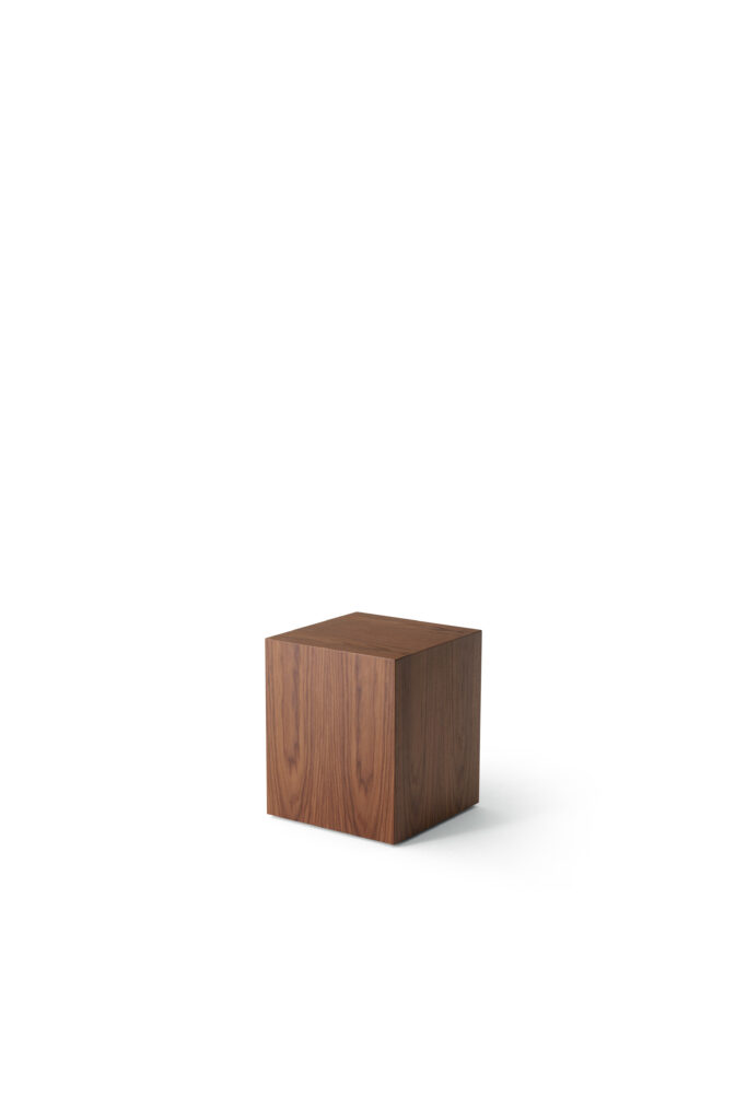 MASS SIDE TABLE