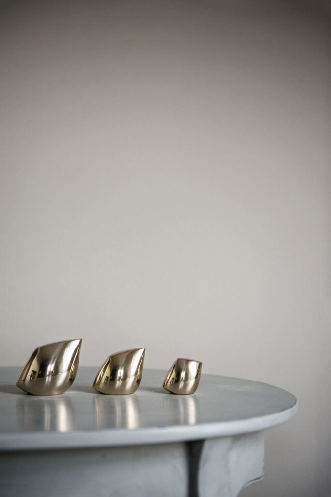 AVES SMALL SOLID BRASS POLISHED
